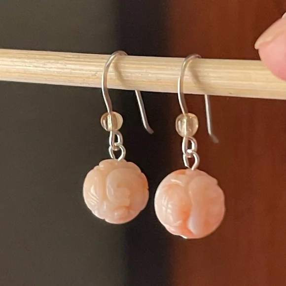 Hand carved undyed angel skin coral solid sterling silver drop hoop earrings - Picture 4 of 7